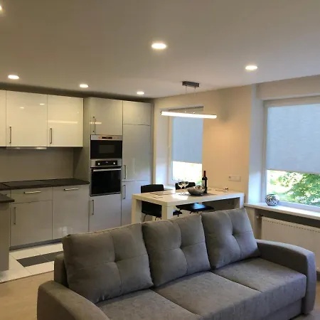 Family Paradise By The Sea Apartment